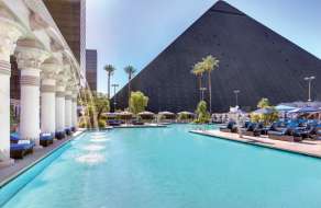 Daytime las luxor vegas : images libres de droits, photos de stock et illustrations | Shutterstock