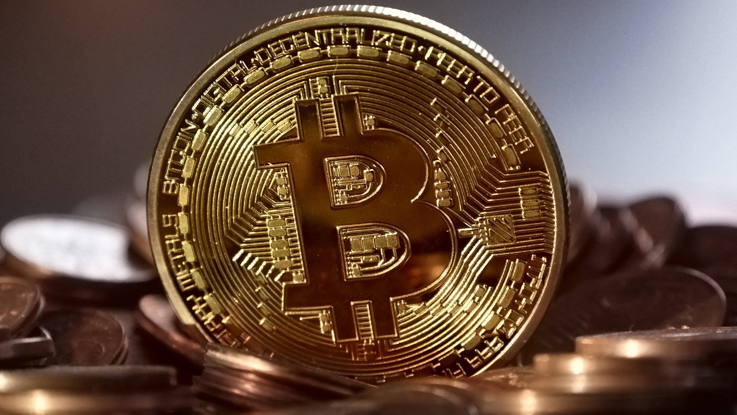 Physical bitcoin: How to tell if a physical bitcoin is real - coinlog.fun