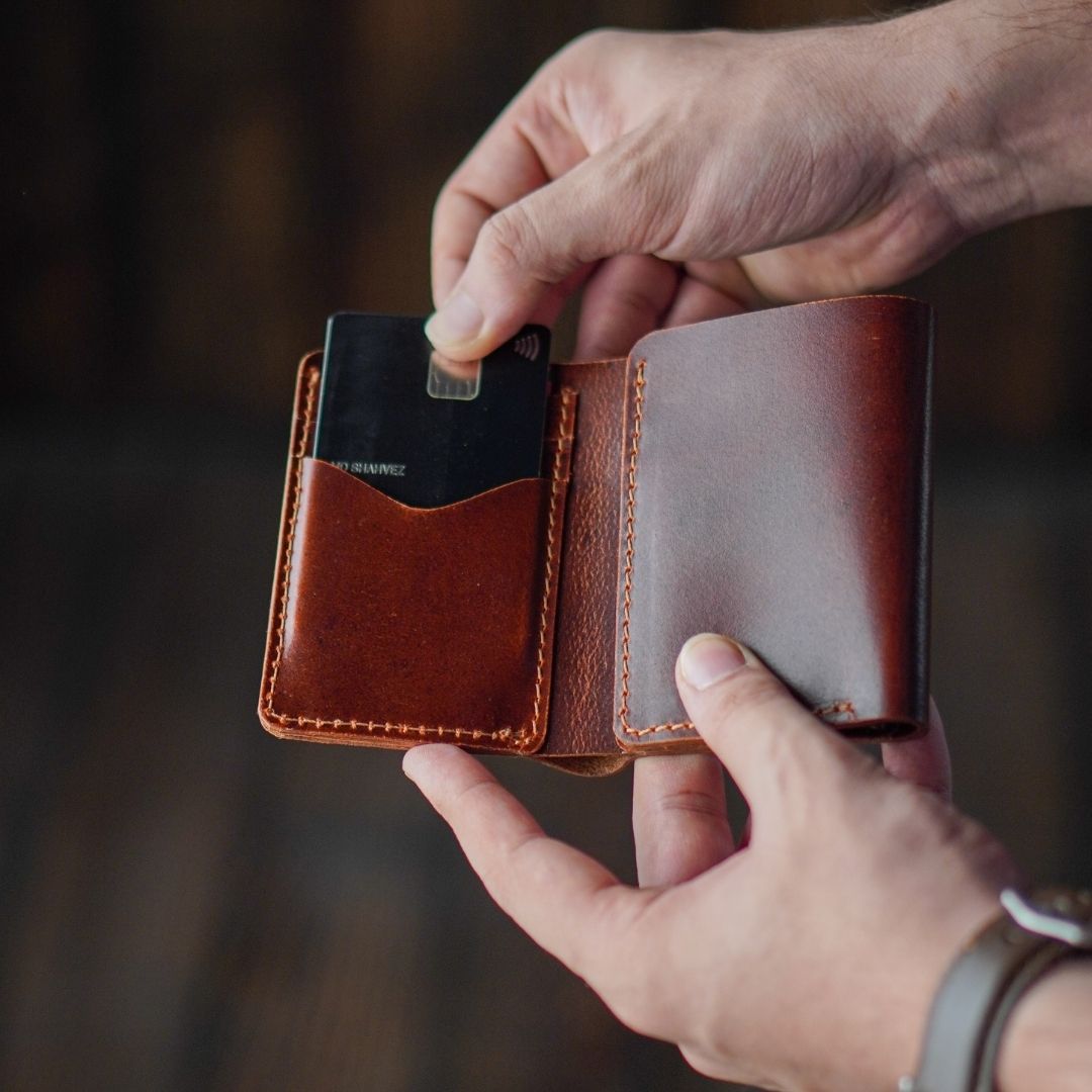 Wallets - Men's Accessories - Clothing & Footwear D&B Supply