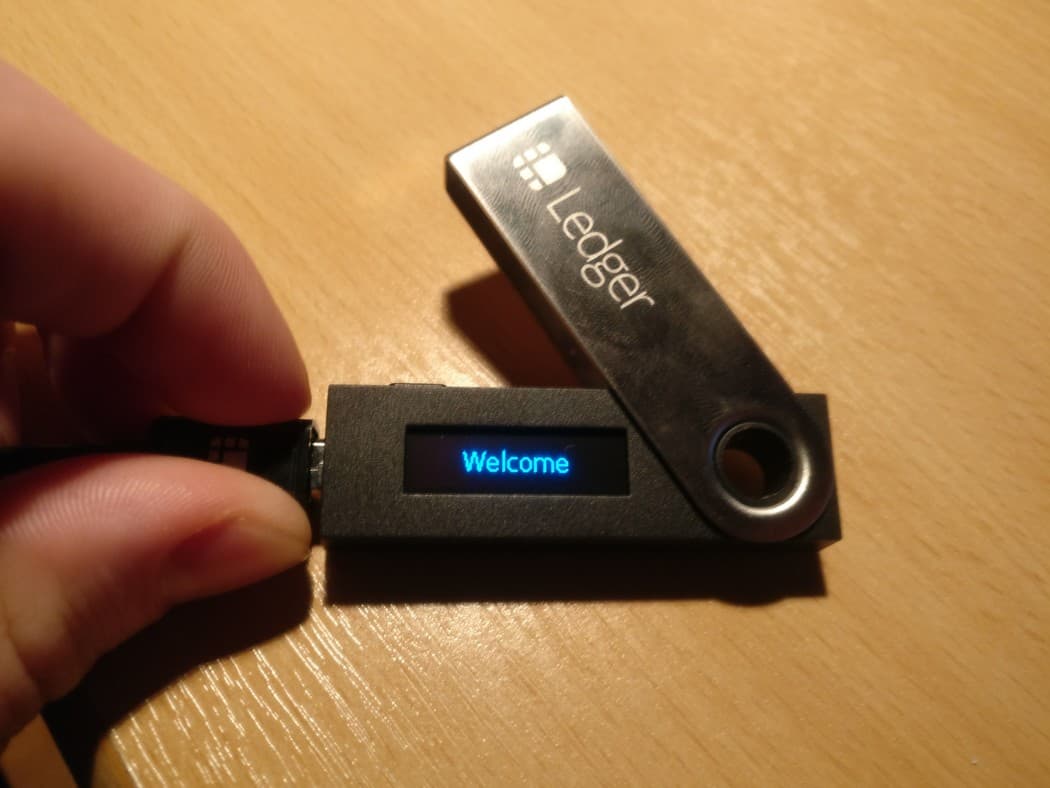 How to Set up and Use the Ledger Nano S - Easy Crypto