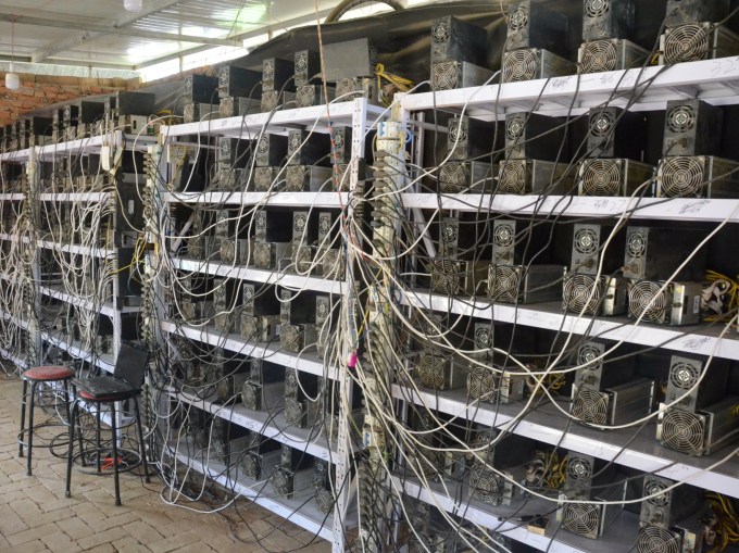 Bitcoin Mining Networking Help - Networking & Firewalls - Lawrence Systems Forums