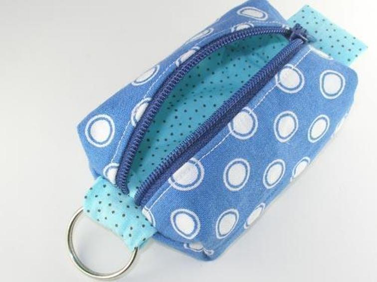 Zippered Coin Purse Sewing Tutorial - It's So Corinney