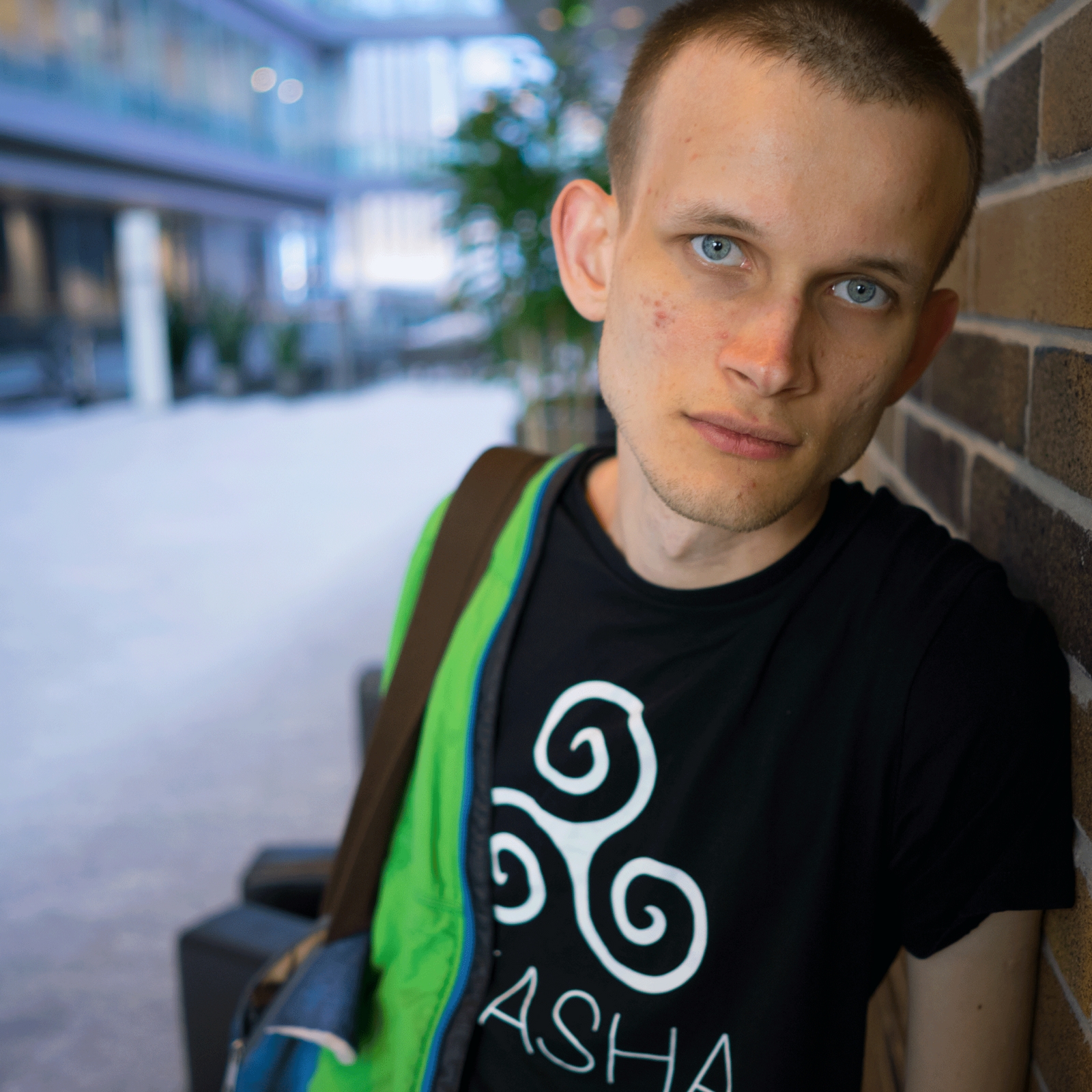 Ethereum’s Buterin Expresses Concerns Over Sam Altman’s Worldcoin