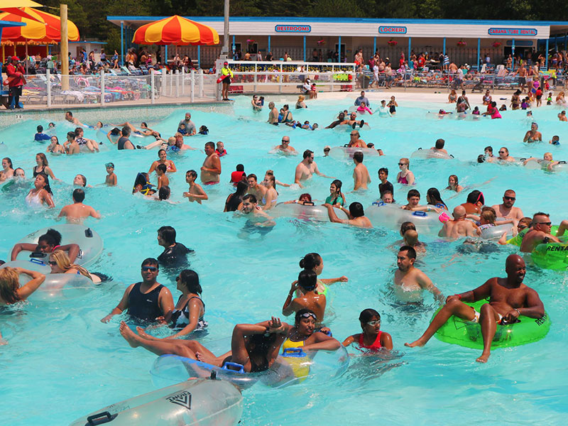 Wave Pool - Wild Waterworks