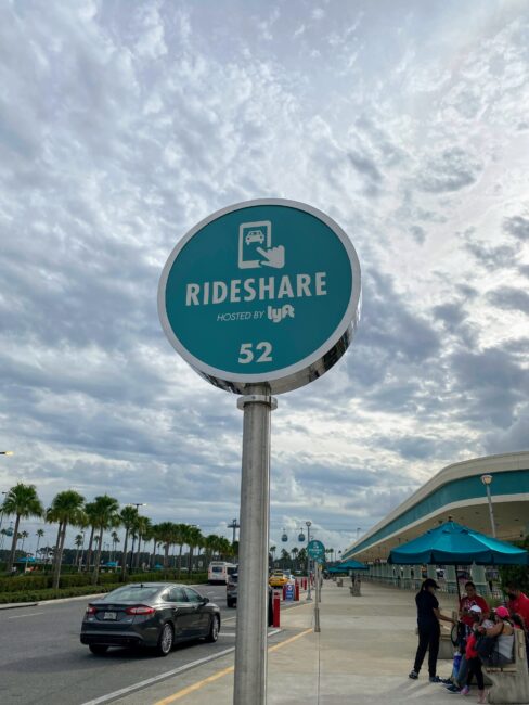 How to Easily Get from Orlando Airport to Disney World - Disney Trippers