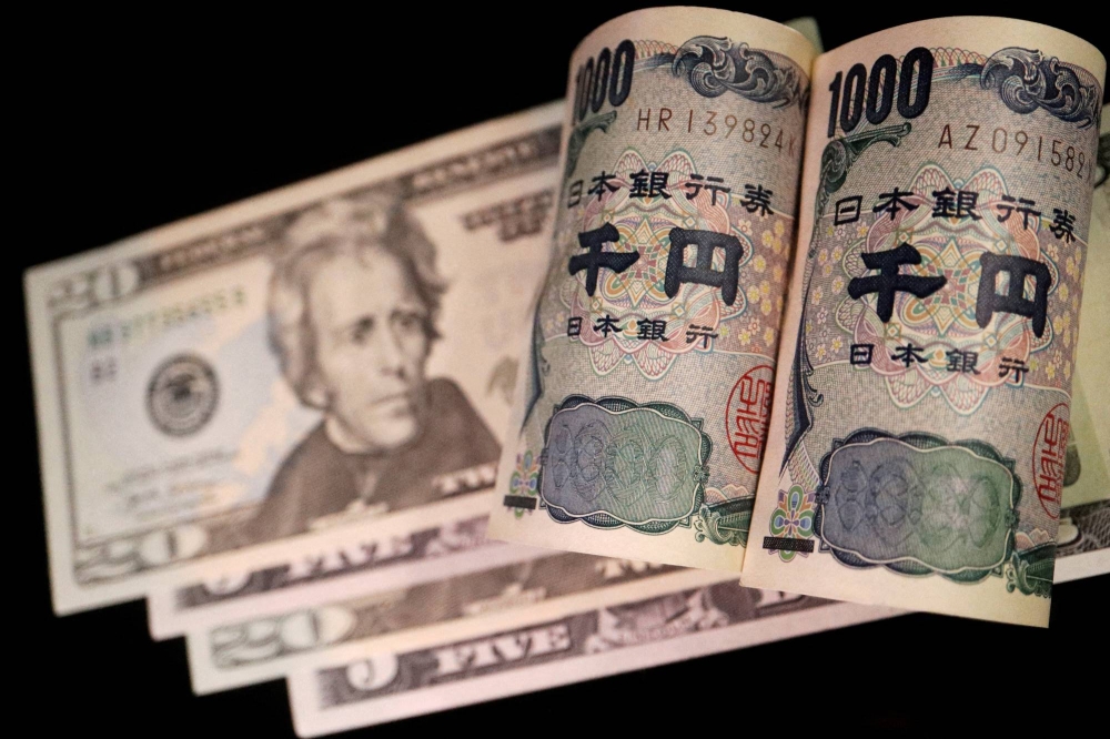 Using and Exchanging Money in Japan | The Official Tokyo Travel Guide, GO TOKYO