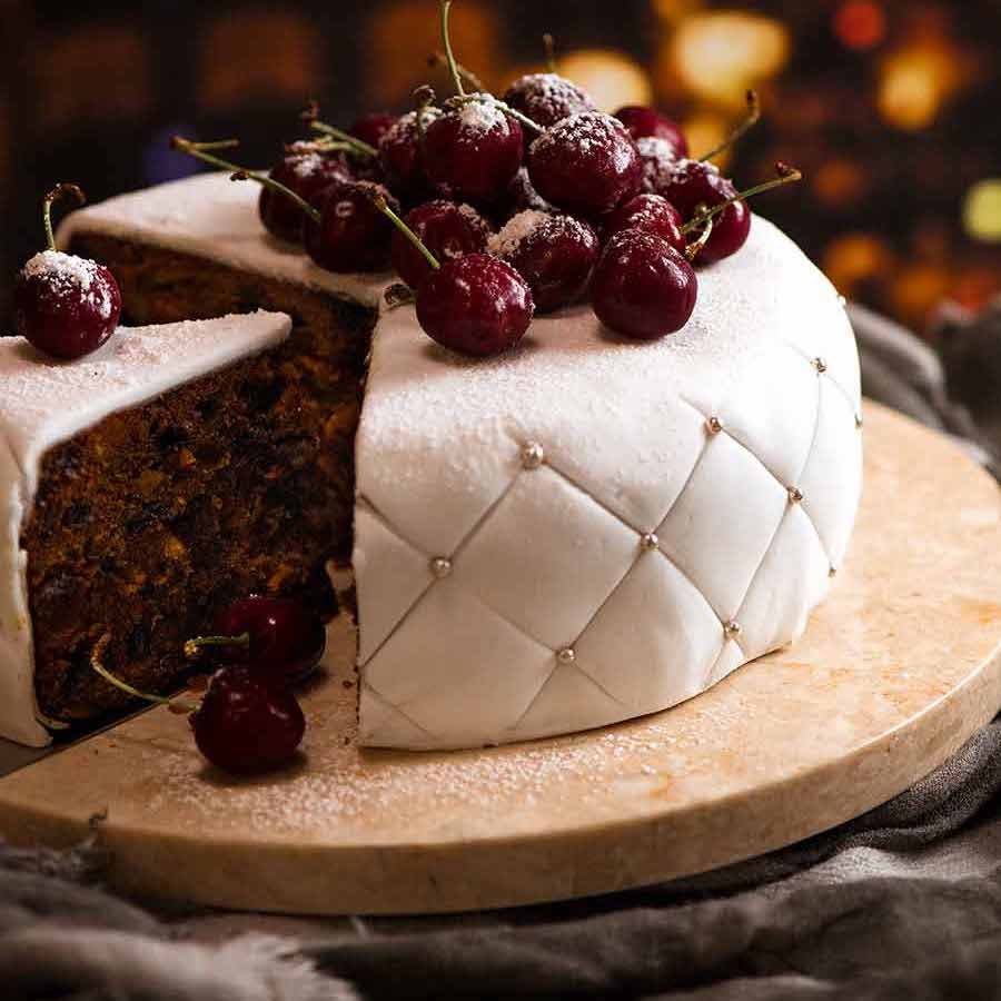 Christmas Cakes | Christmas Cakes | Bettys Online