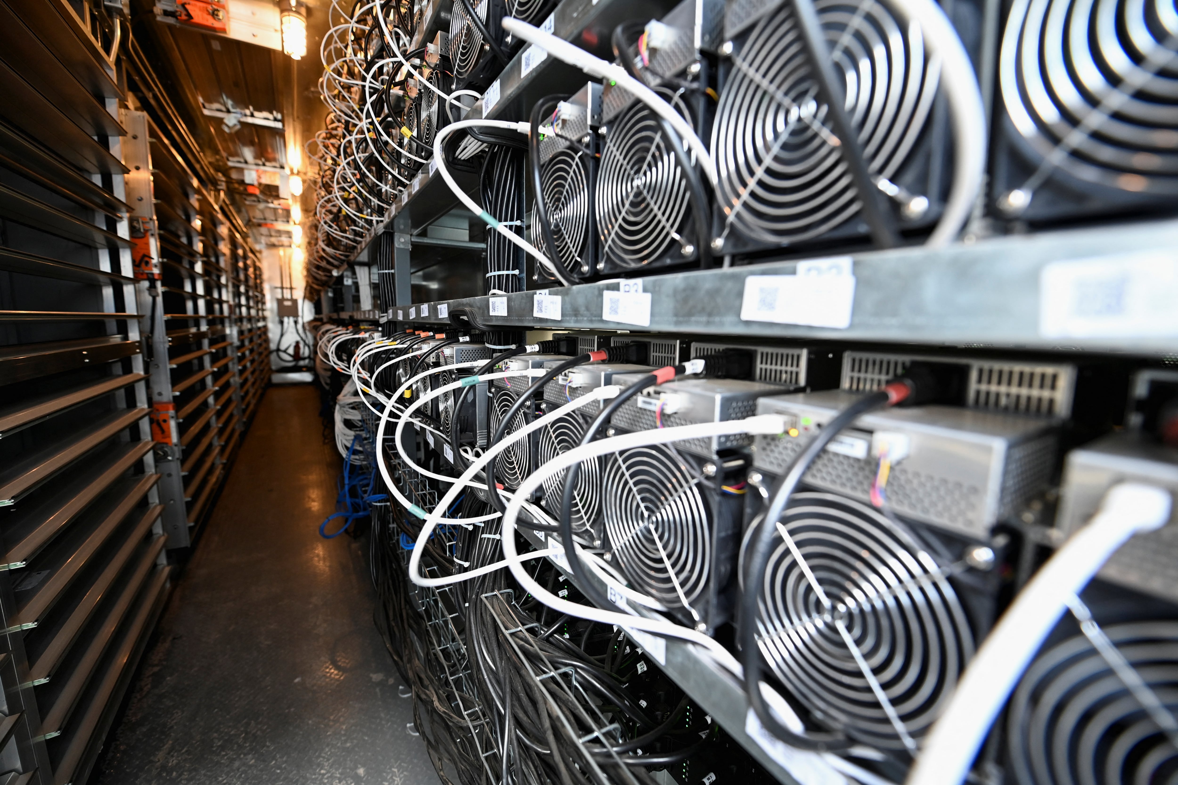 Crypto Mining Consumes a Mind-Boggling 2% of U.S. Electricity - Heatmap News