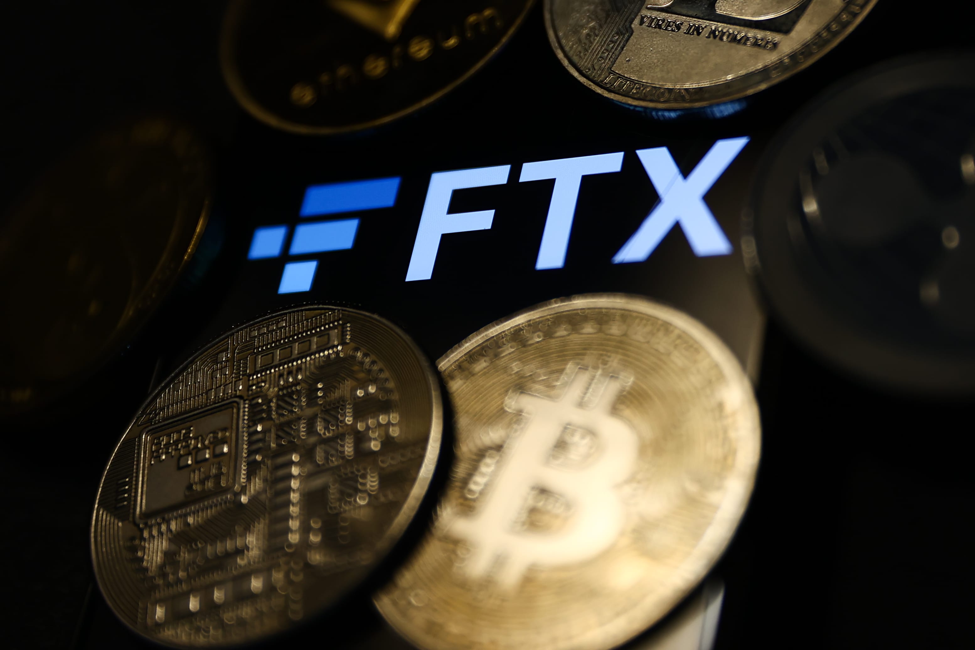 FTX sold about $1 bln of Grayscale's bitcoin ETF since its approval - CoinDesk | Reuters