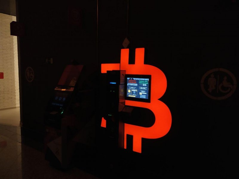 Abra Teller Bitcoin ATM in Madrid at C. Fucar | The Top Coins