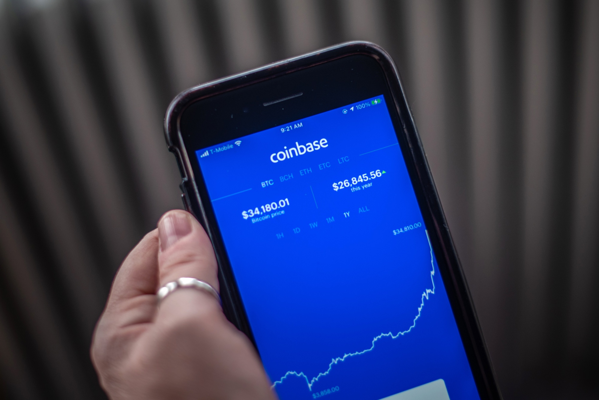 Complete Guide to Coinbase Fees (How to Avoid Them)