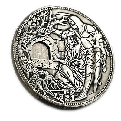 Stunning Coin Contains a Mechanical Beating Heart - Leona Creo