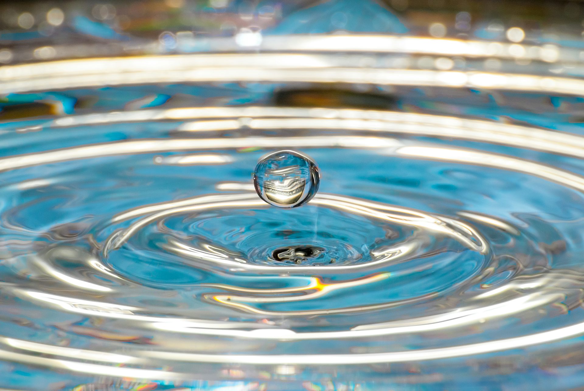 Examples of 'RIPPLE' in a sentence | Collins English Sentences