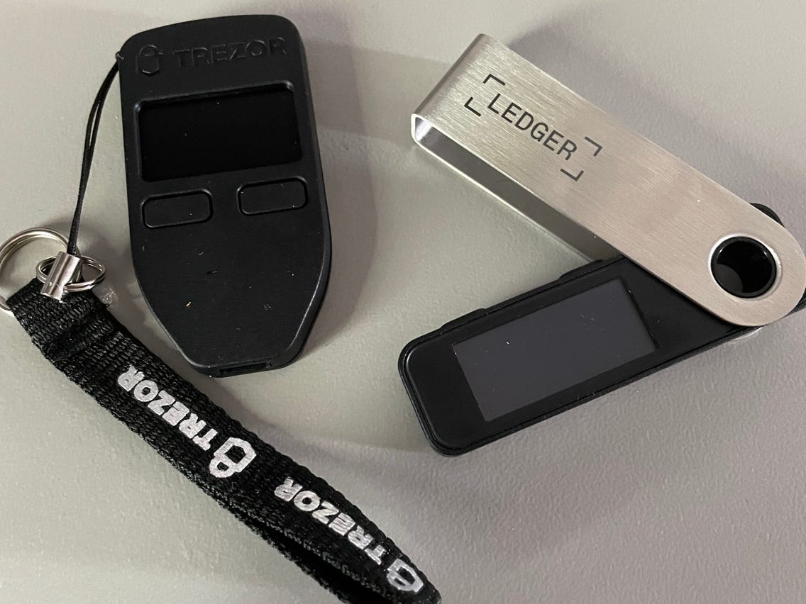 Hardware wallet comparison Ledger, Trezor, BitBox