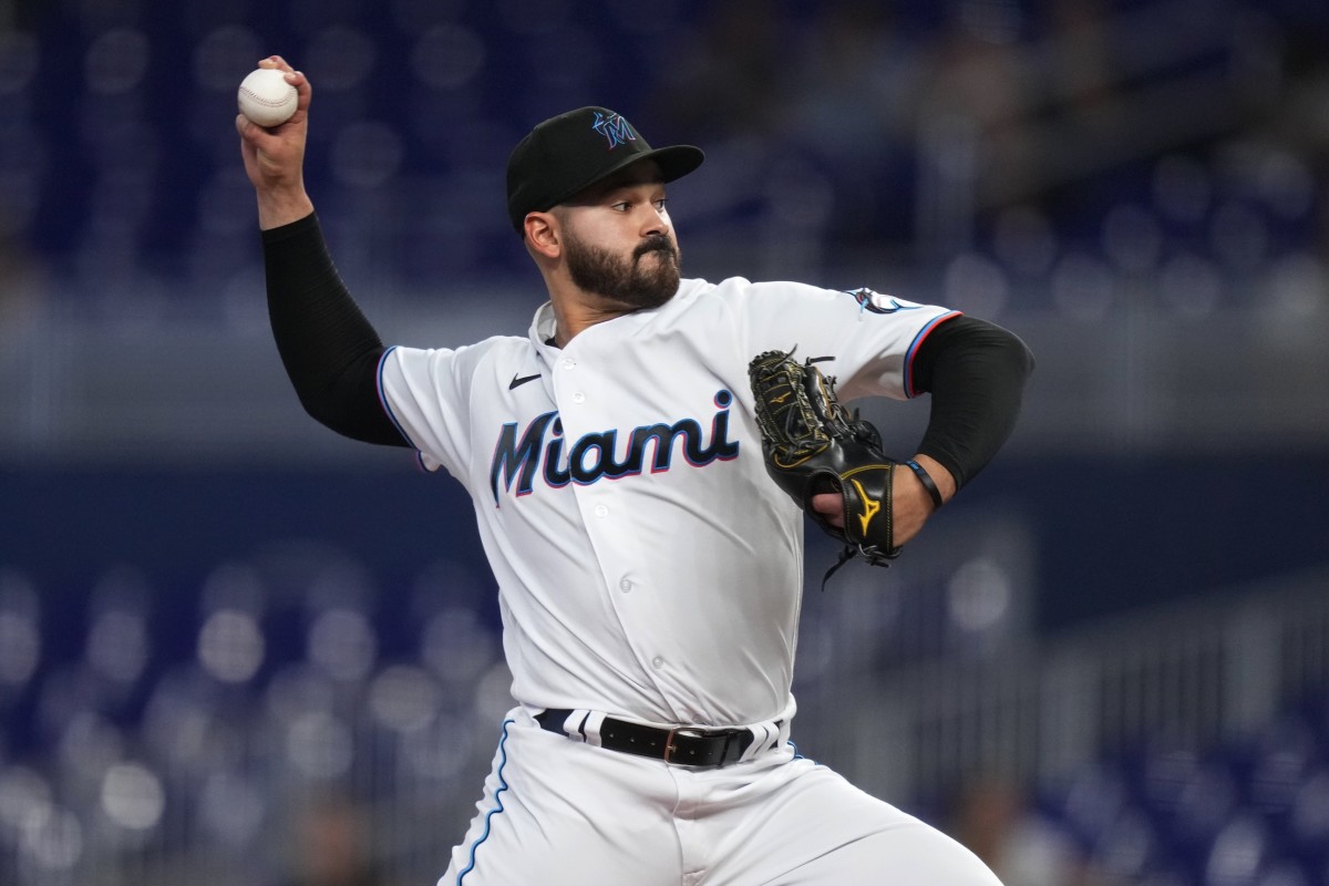 Blue Jays, Marlins Complete Blockbuster Trade - MLB Trade Rumors