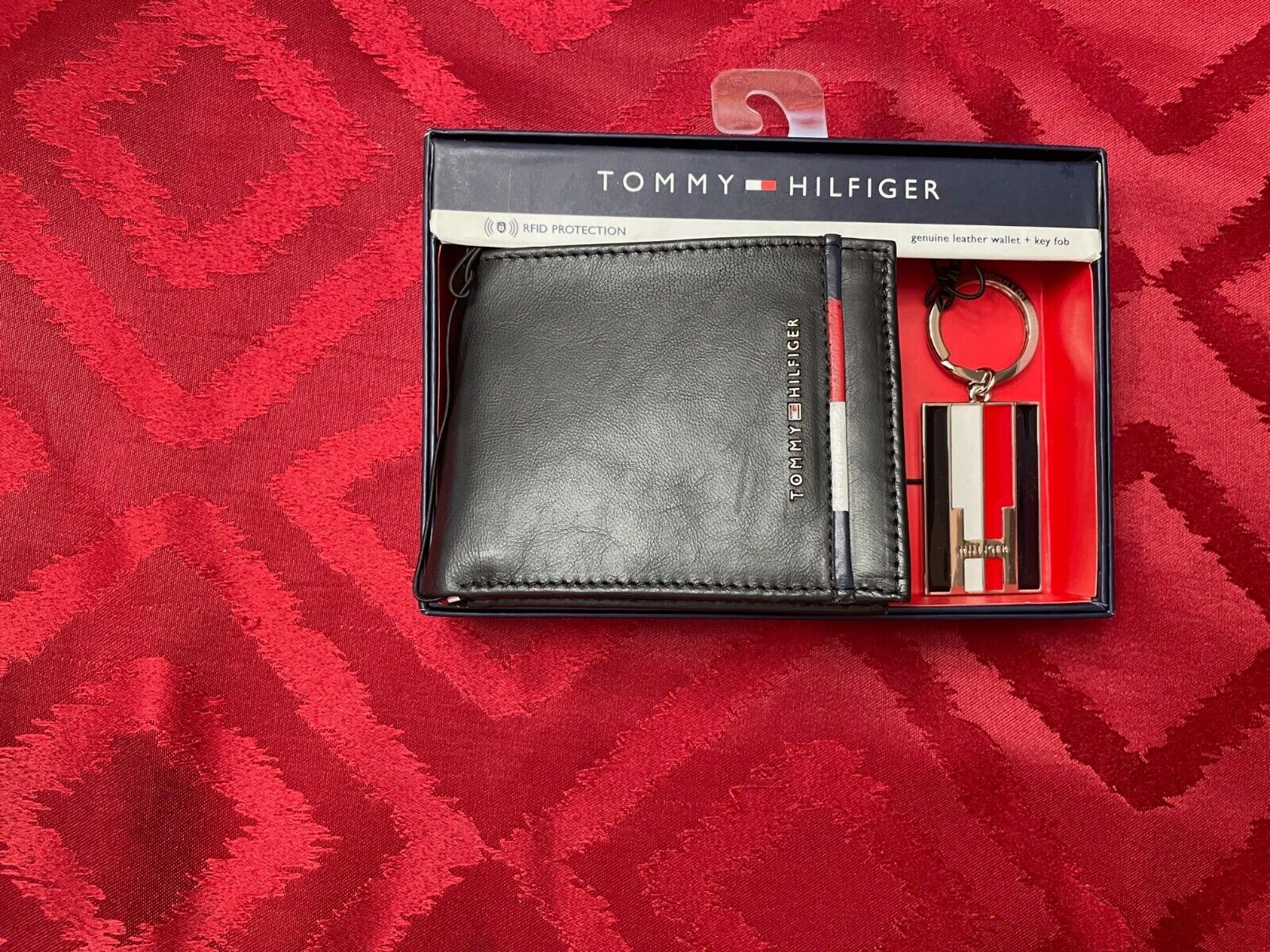 Tommy Hilfiger Men's Leather Bifold Wallet - Black coinlog.fun