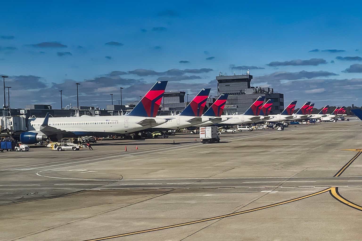 Delta, Others Invest $M in Wheels Up Bailout - FLYING Magazine