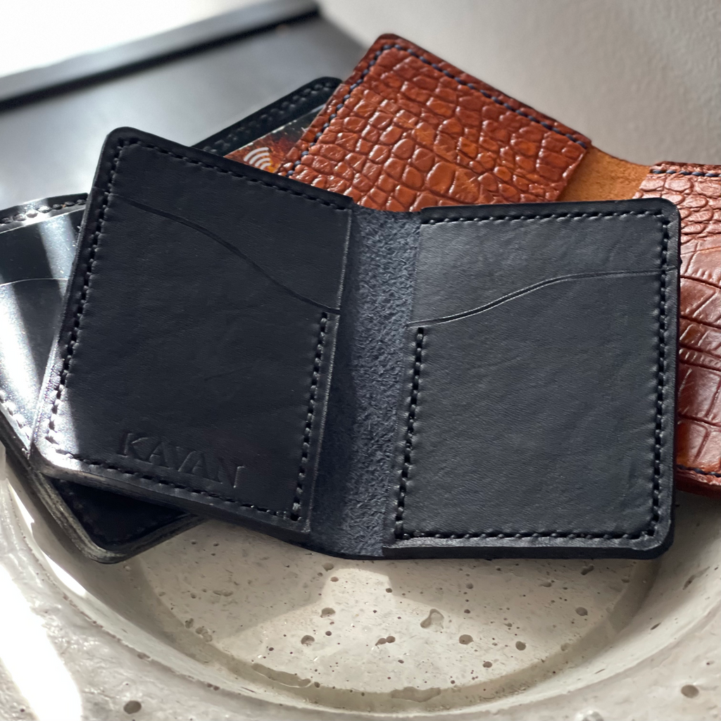 27 Best Slim Wallets for Men ( Minimalist EDC Wallet Review)