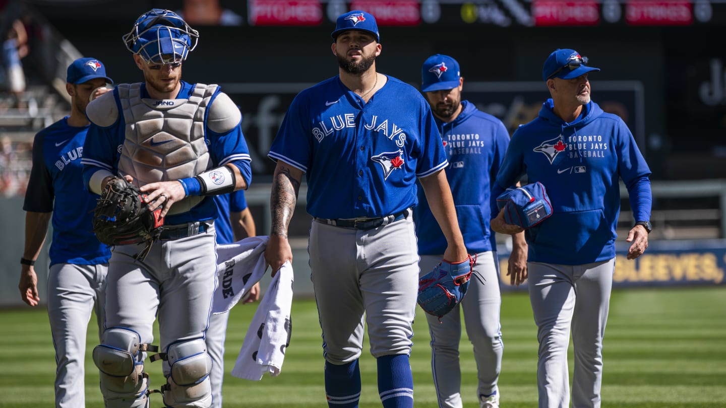 Miami Marlins trade with Toronto Blue Jays at MLB deadline