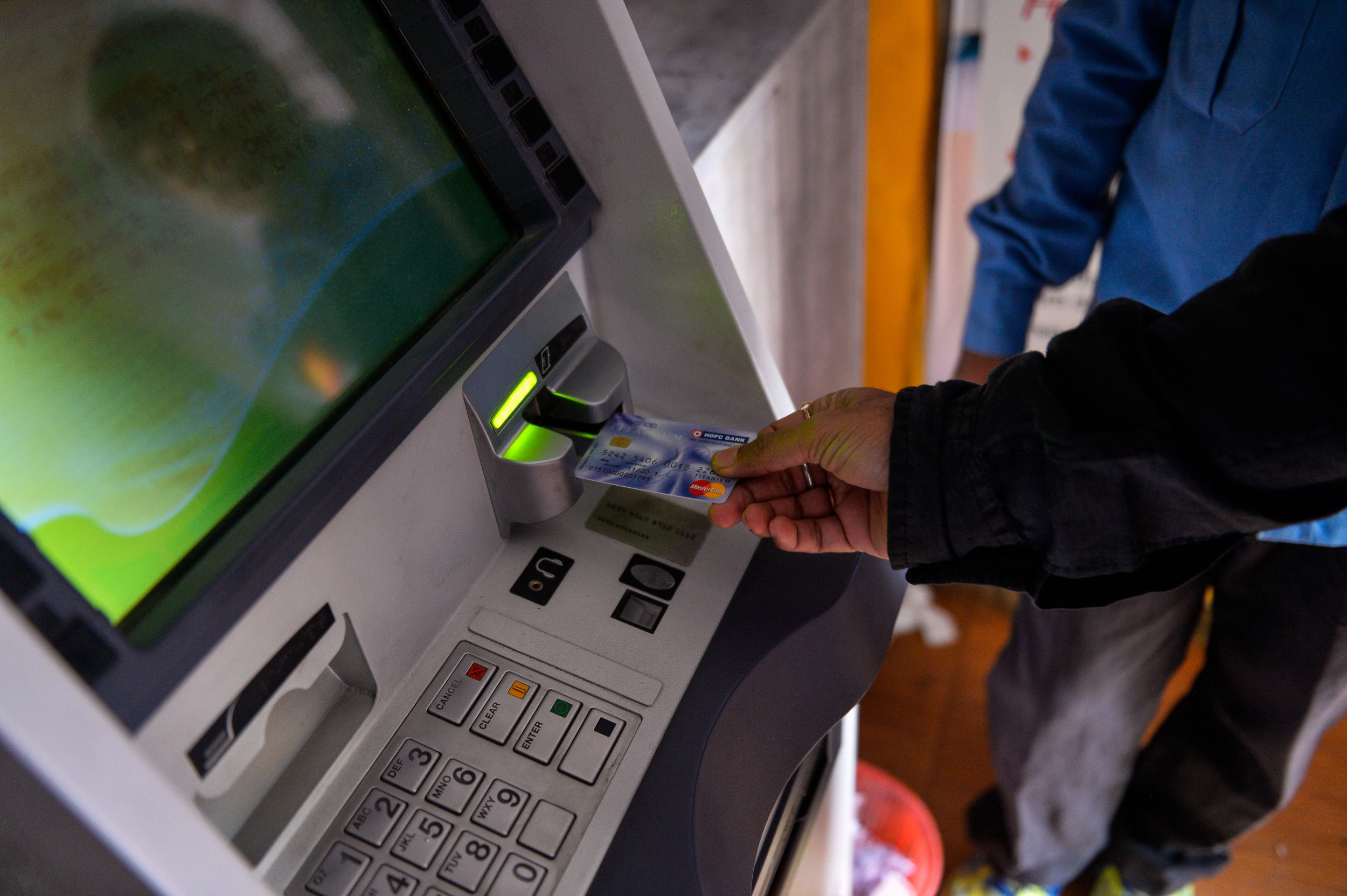 Infamous Kenyan Gang nabbed for hacking credit cards to buy Bitcoin