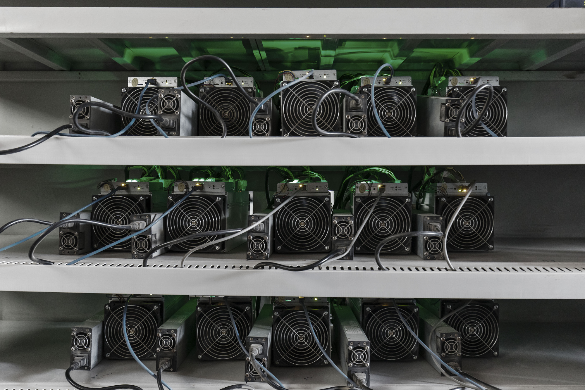 Buy ASIC Miner: Find the Best ASIC Miners for Sale - CryptoMinerBros