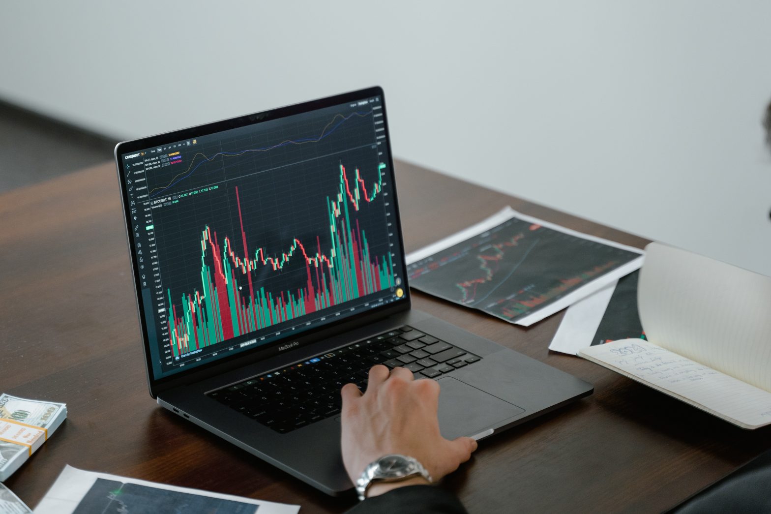 Top Features to Look for in a Forex Trading Laptop: A Buyer’s Guide – Forex Academy