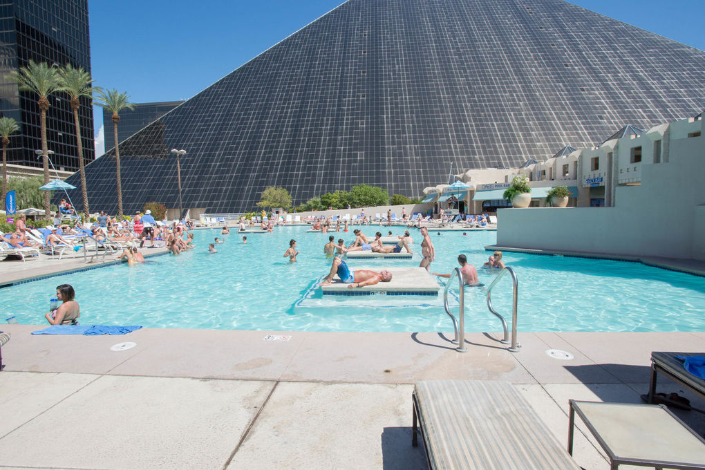 Luxor Pool Photos and Premium High Res Pictures - Getty Images