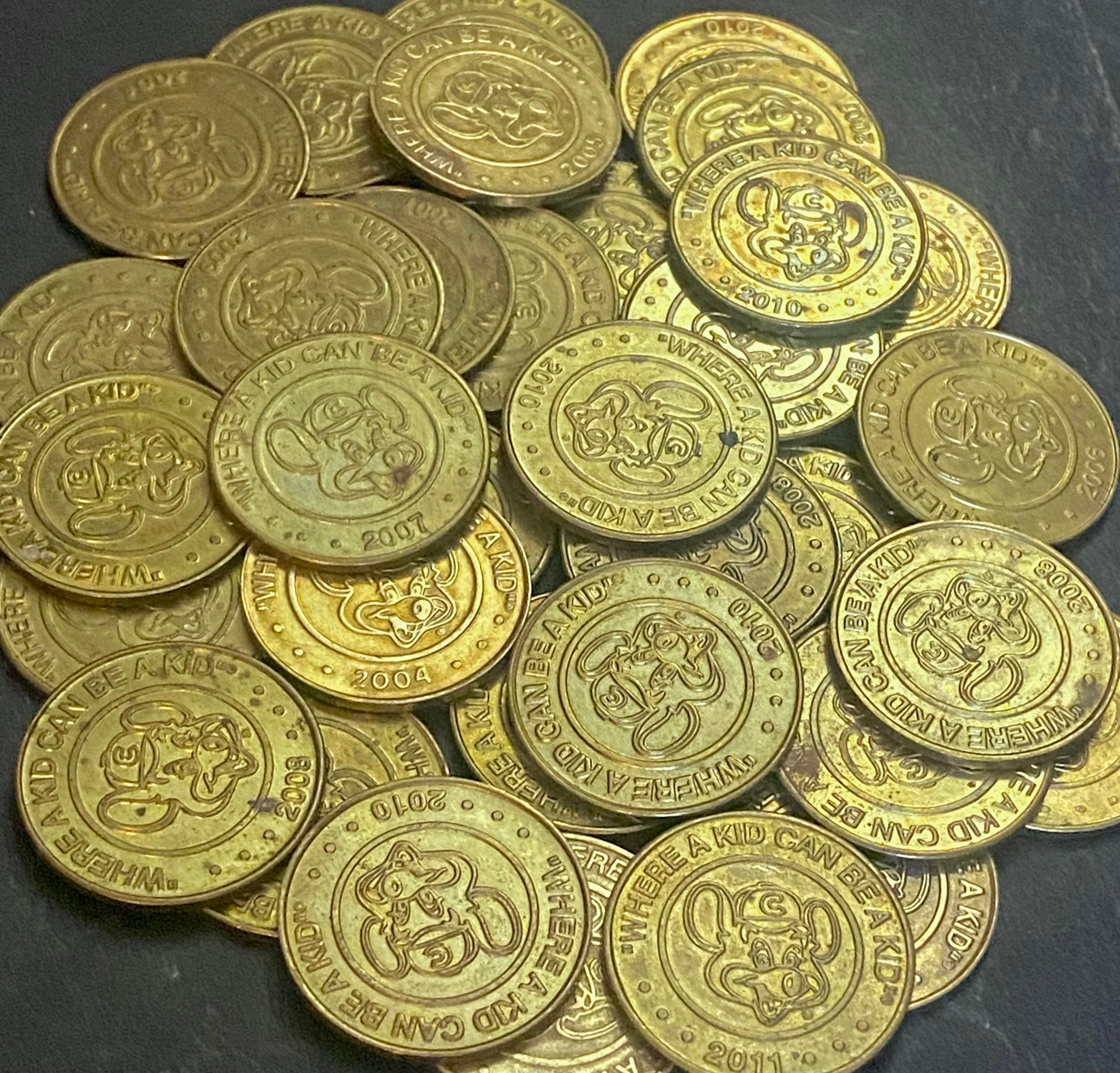 VC&G | » [ Retro Scan ] Chuck E. Cheese Tokens and Tickets
